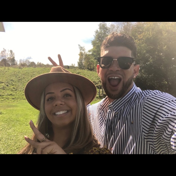 Meet your Posher, Armon - Picture 3 of 3